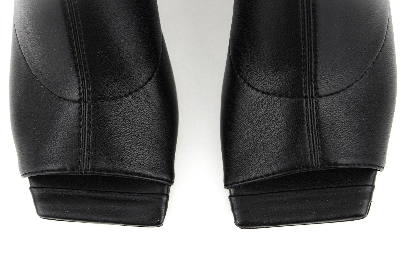 MOROBE LUZ 13 LOW BLACK