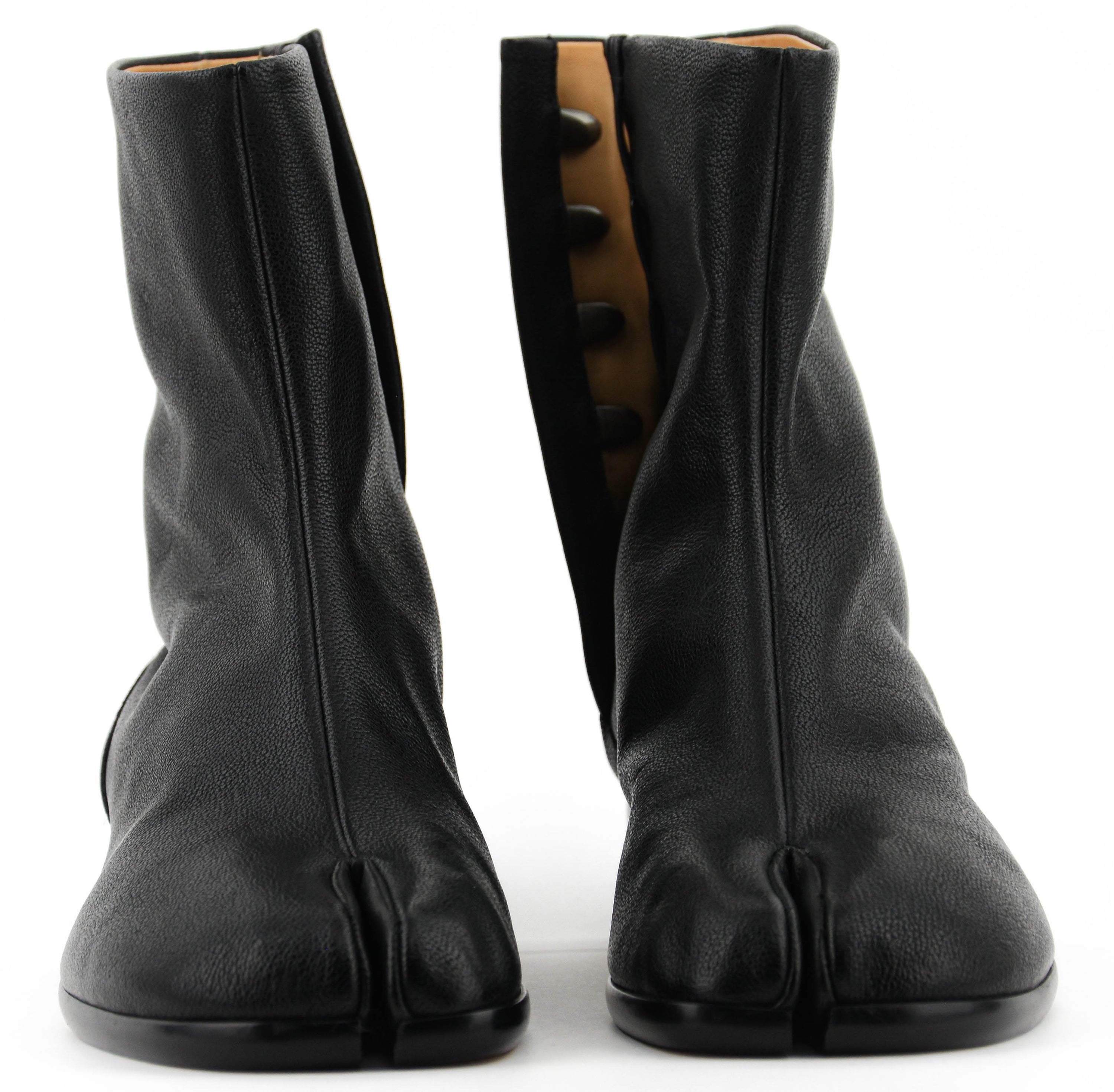 MAISON MARGIELA TABI BOOT MEN BLACK LEATHER