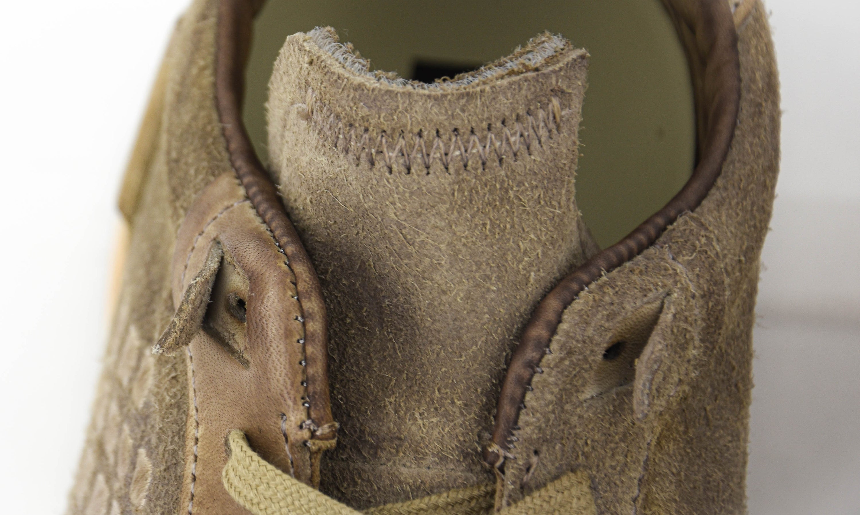 BePositive + RACE SNEAKER BEIGE