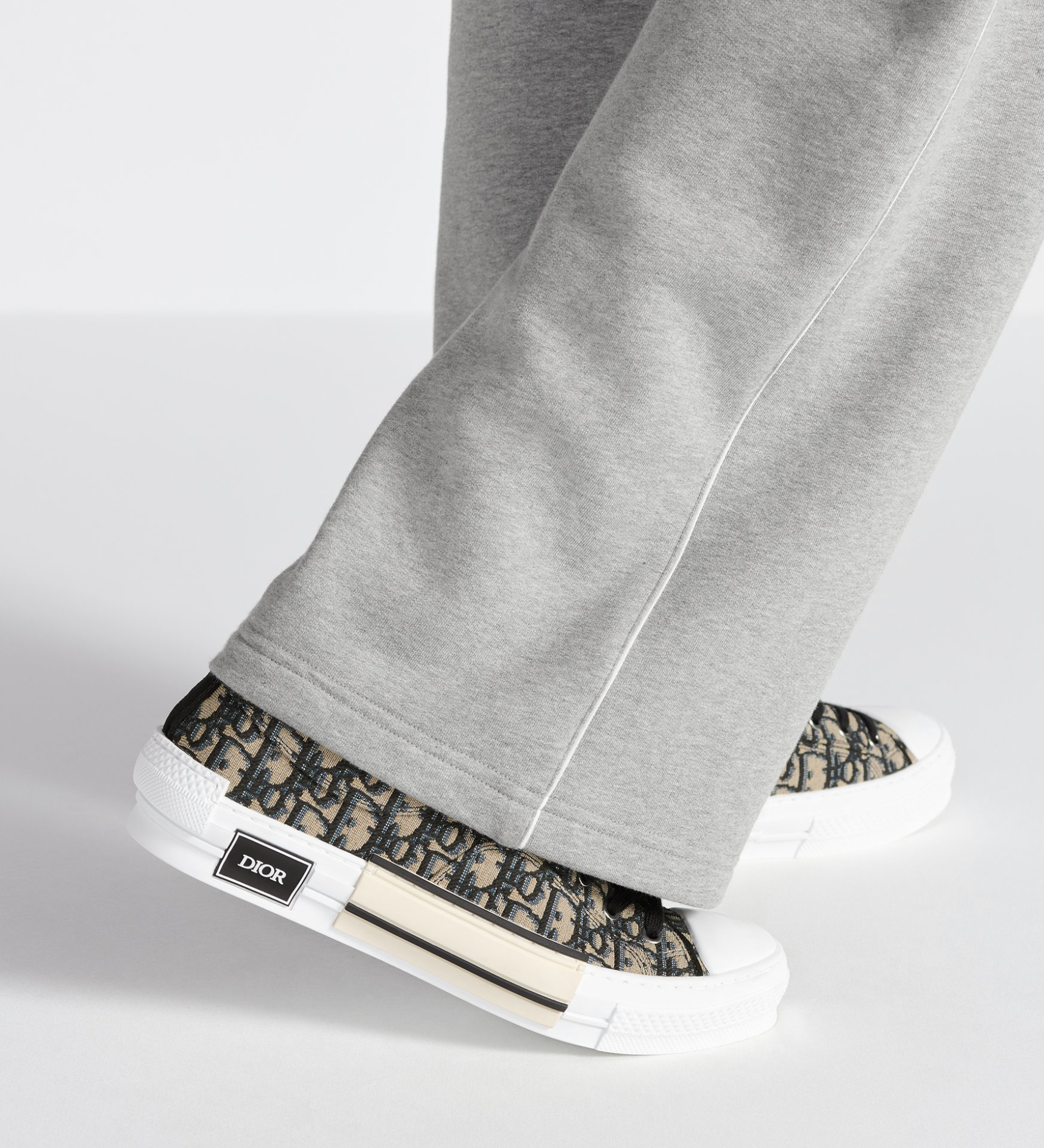 DIOR B23 LT BLACK BEIGE