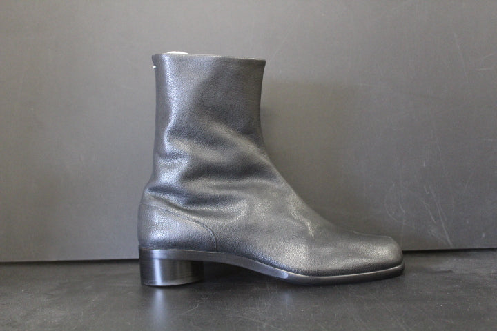 MAISON MARGIELA TABI BOOT MEN BLACK LEATHER