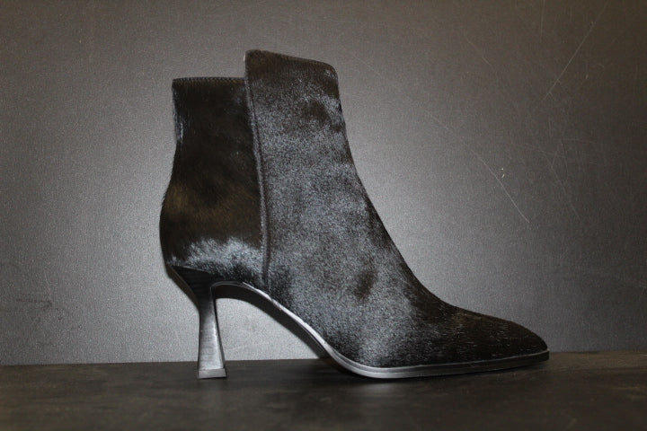 LOLA CRUZ BOOTIE HAIRCALF BLACK