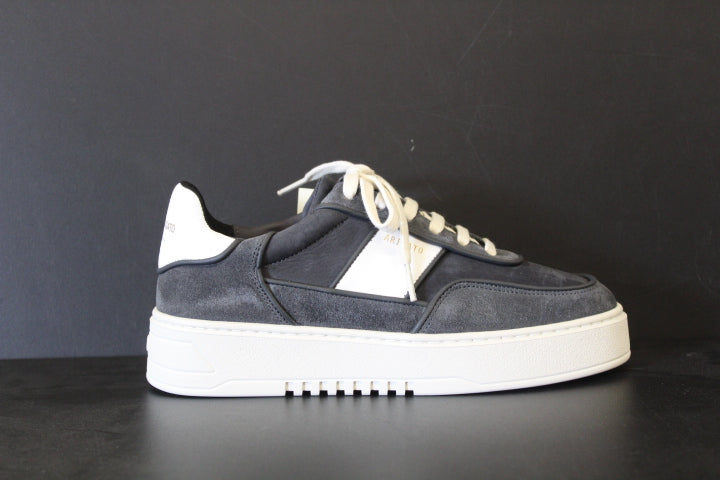 AXEL ARIGATO ORBIT BLACK WHITE PIPING