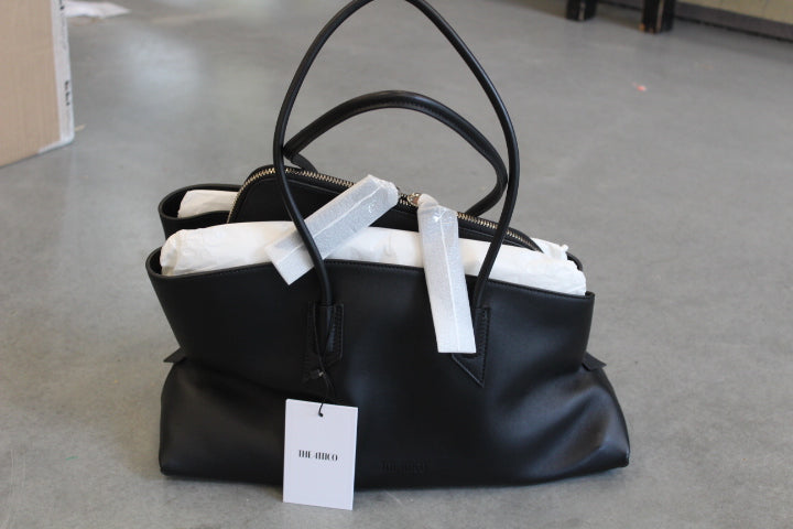 THE ATTICO PASSEGGIATA MEDIUM BLACK
