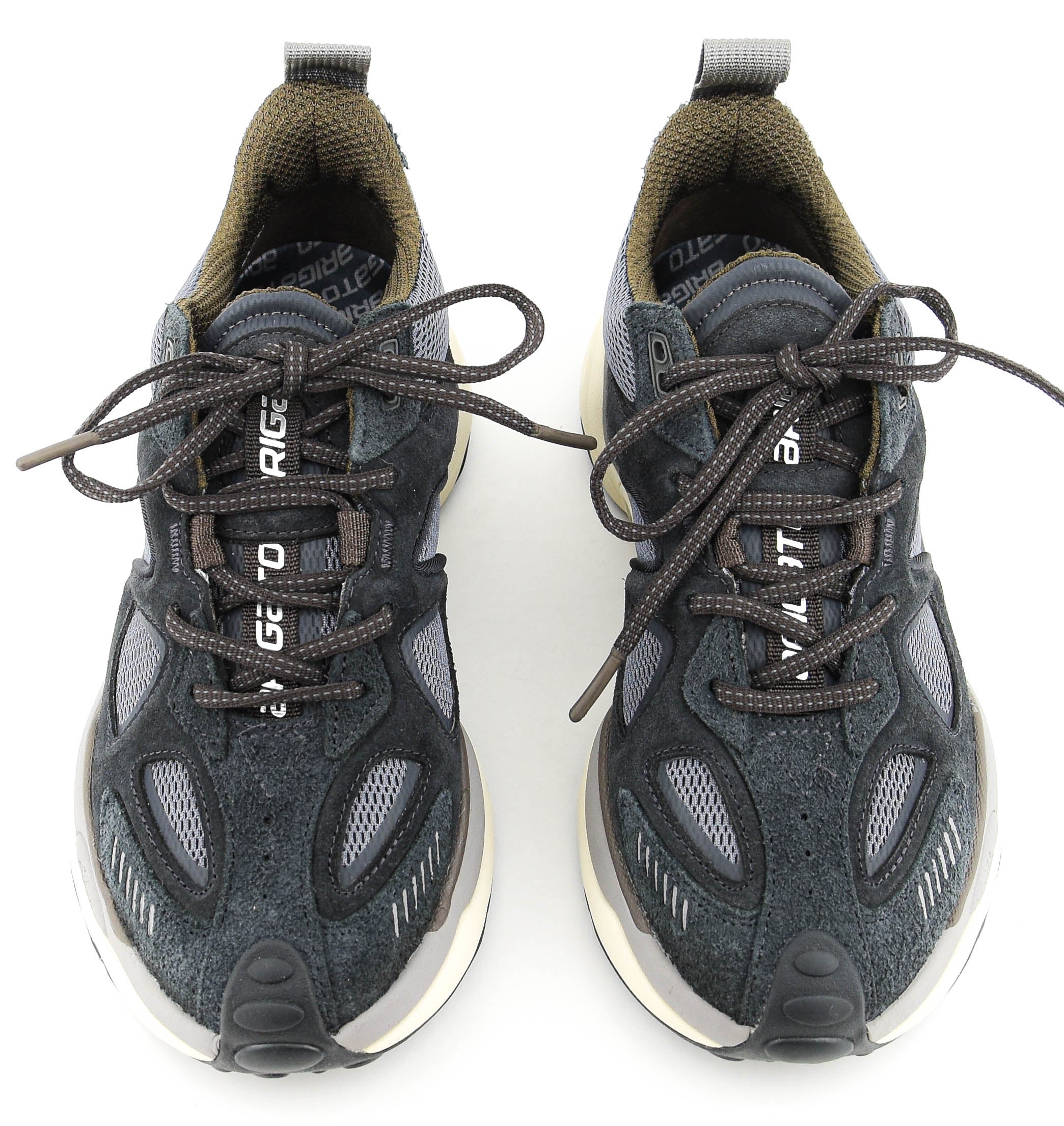 AXEL ARIGATO SATELLITE RUNNER BLACK GREY