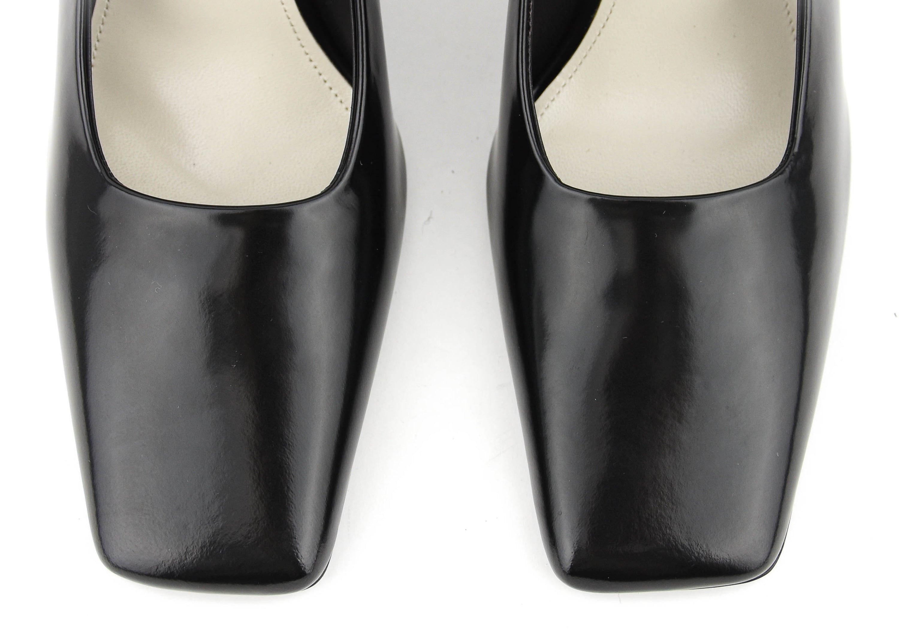 LANVIN SQUARED TOE PUMP BLACK