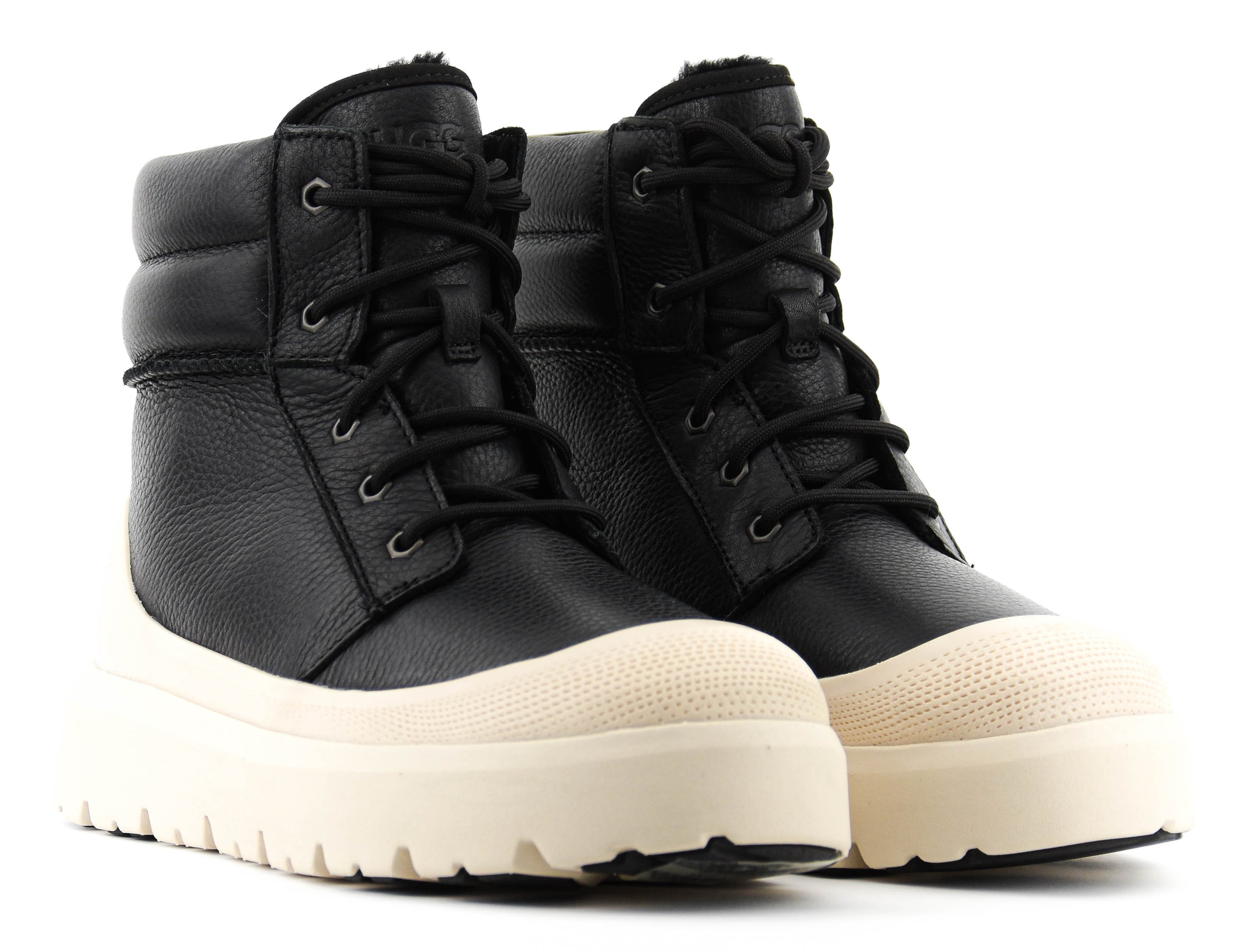 UGG NEUMEL HIGH WEATHER HYBRID BLACK