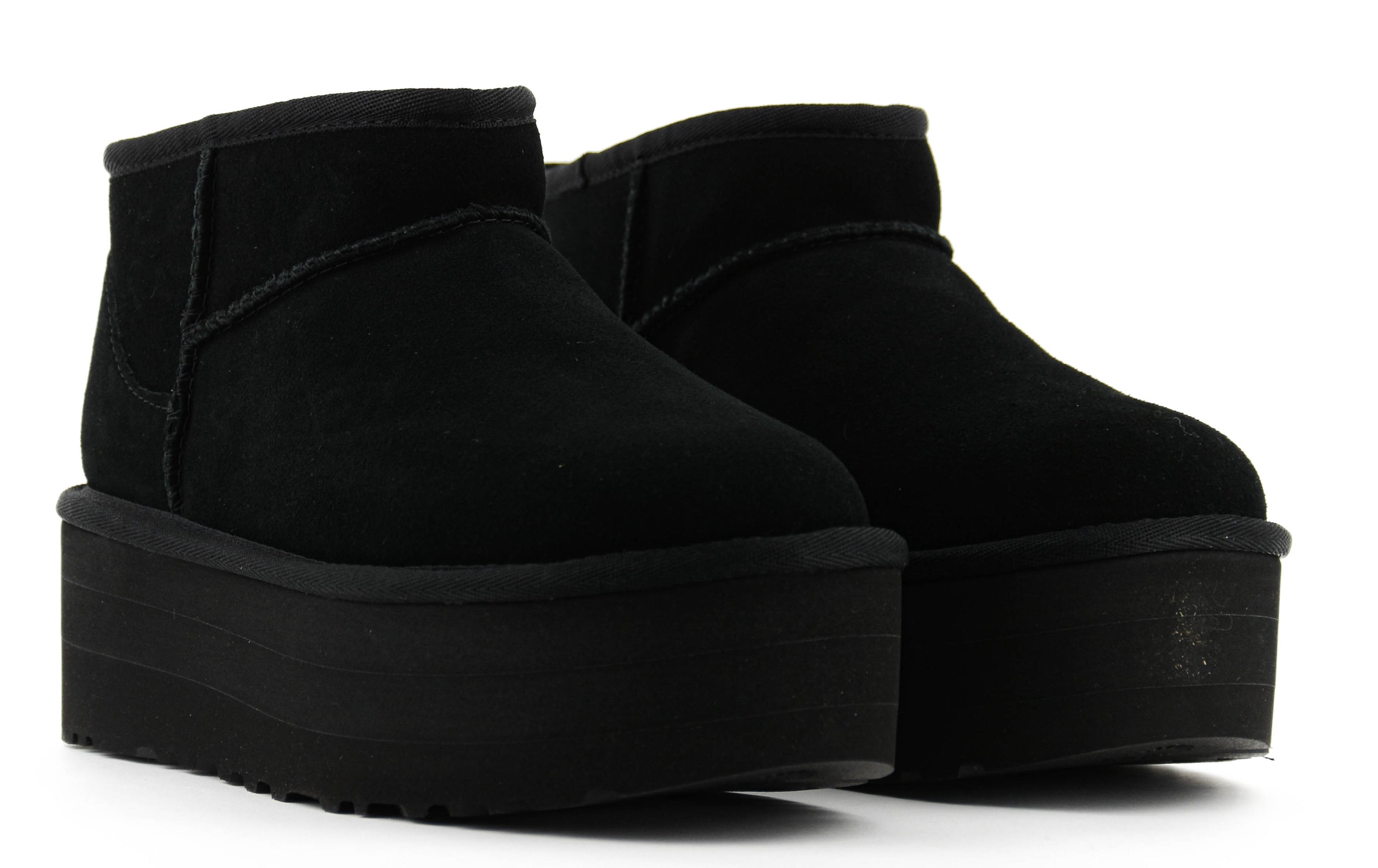 UGG CLASSIC ULTRA MINI PLATFORM BLACK