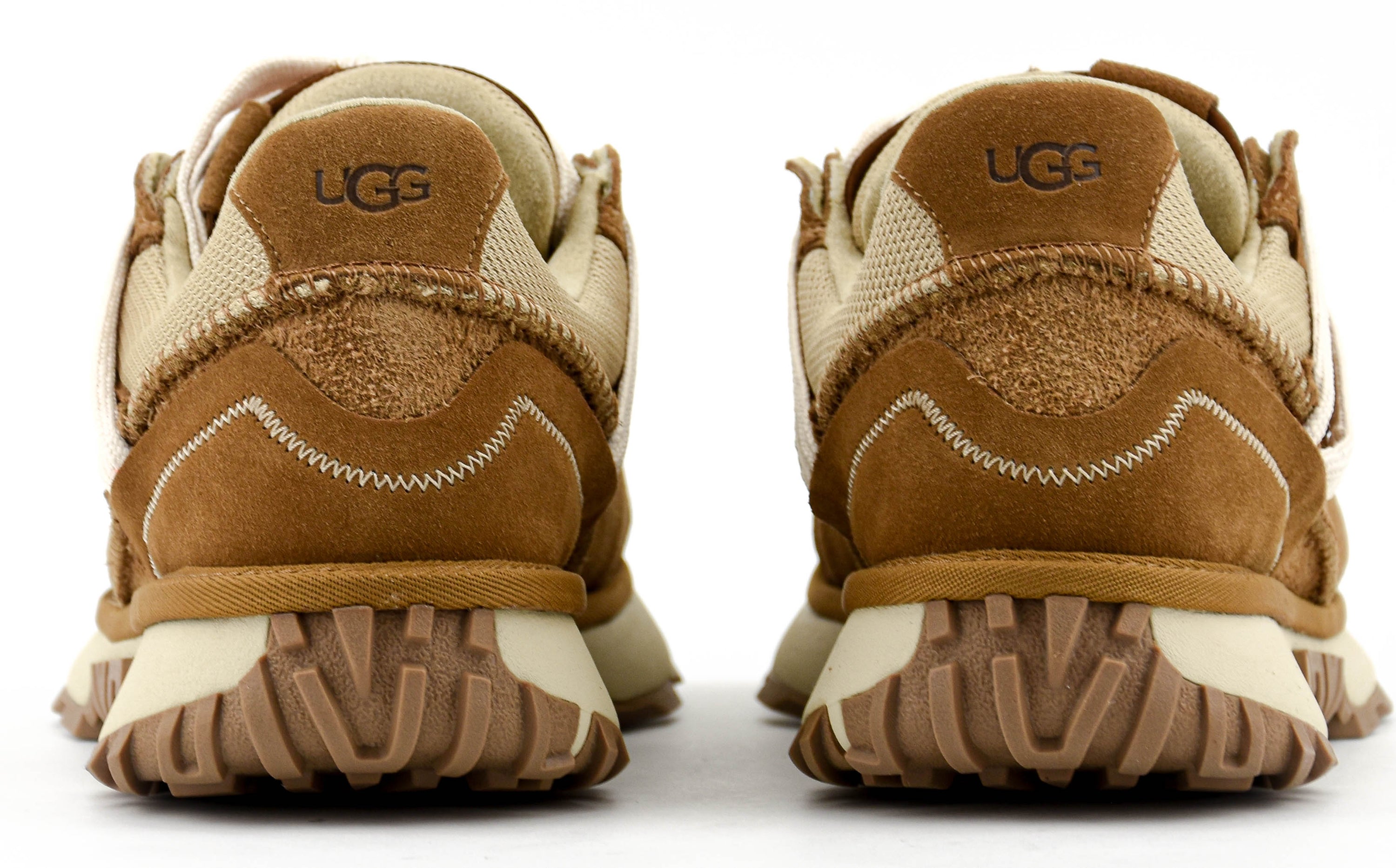 UGG RETROFIT SNEAKER LOW CHESTNUT