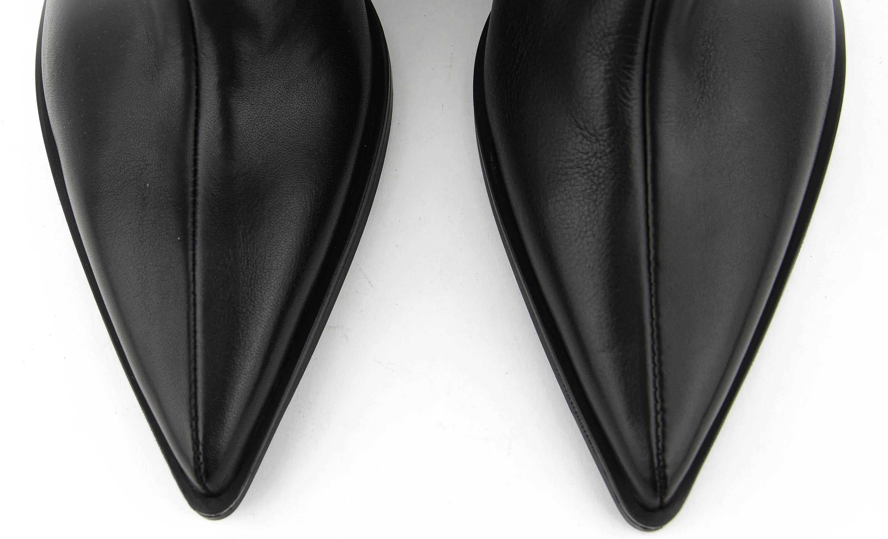 ELENA IACHI SHARP BOOT LONG BLACK