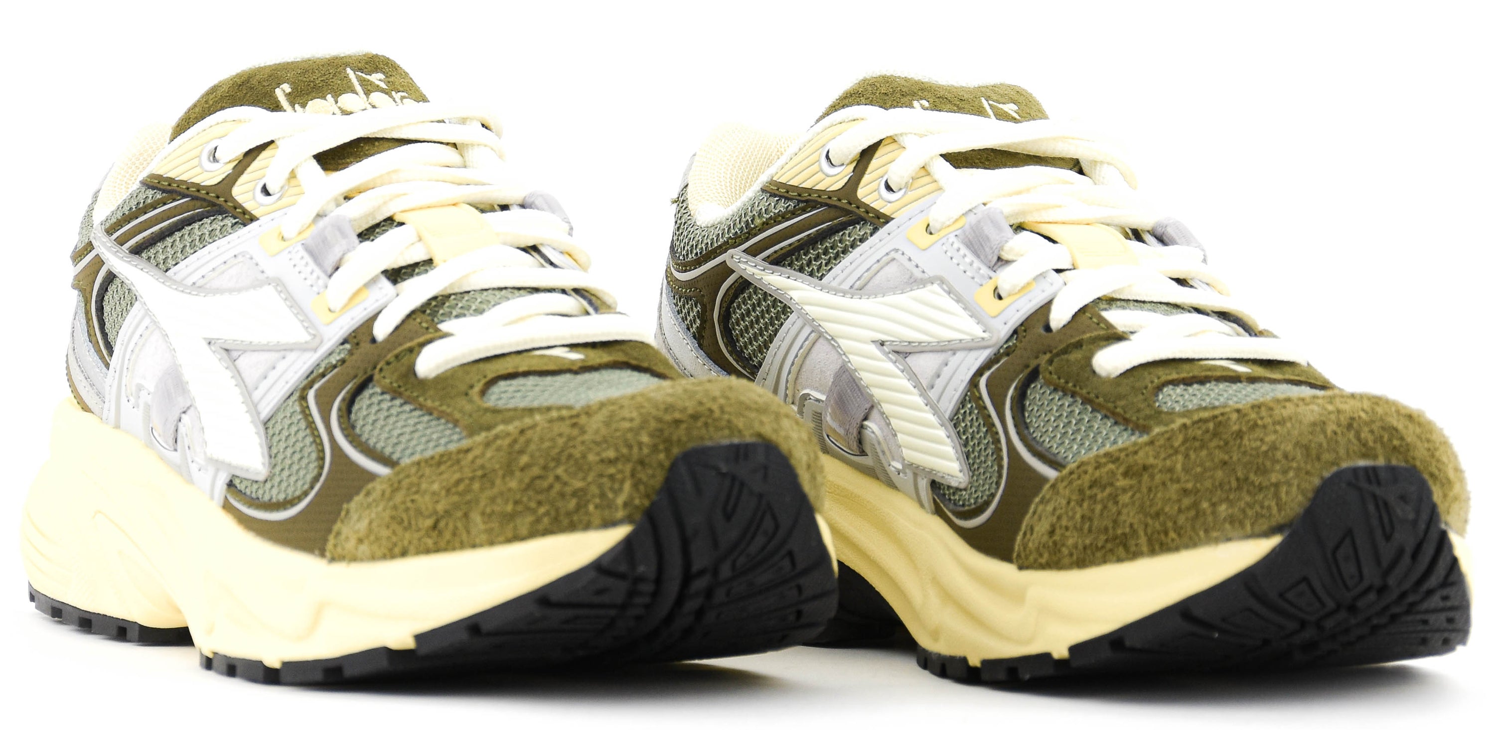 DIADORA MYTHOS STAR M2 STONE