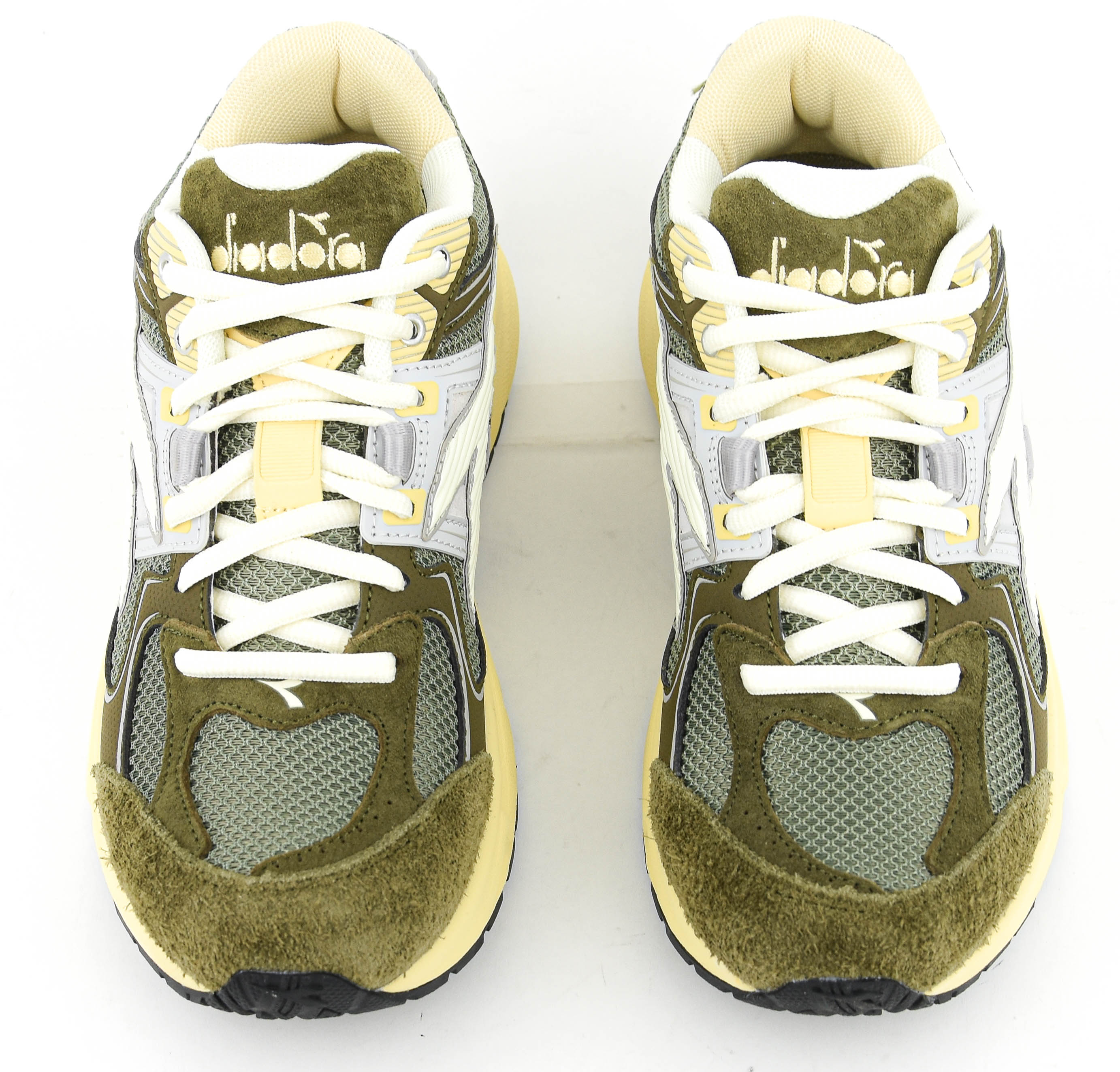 DIADORA MYTHOS STAR M2 STONE