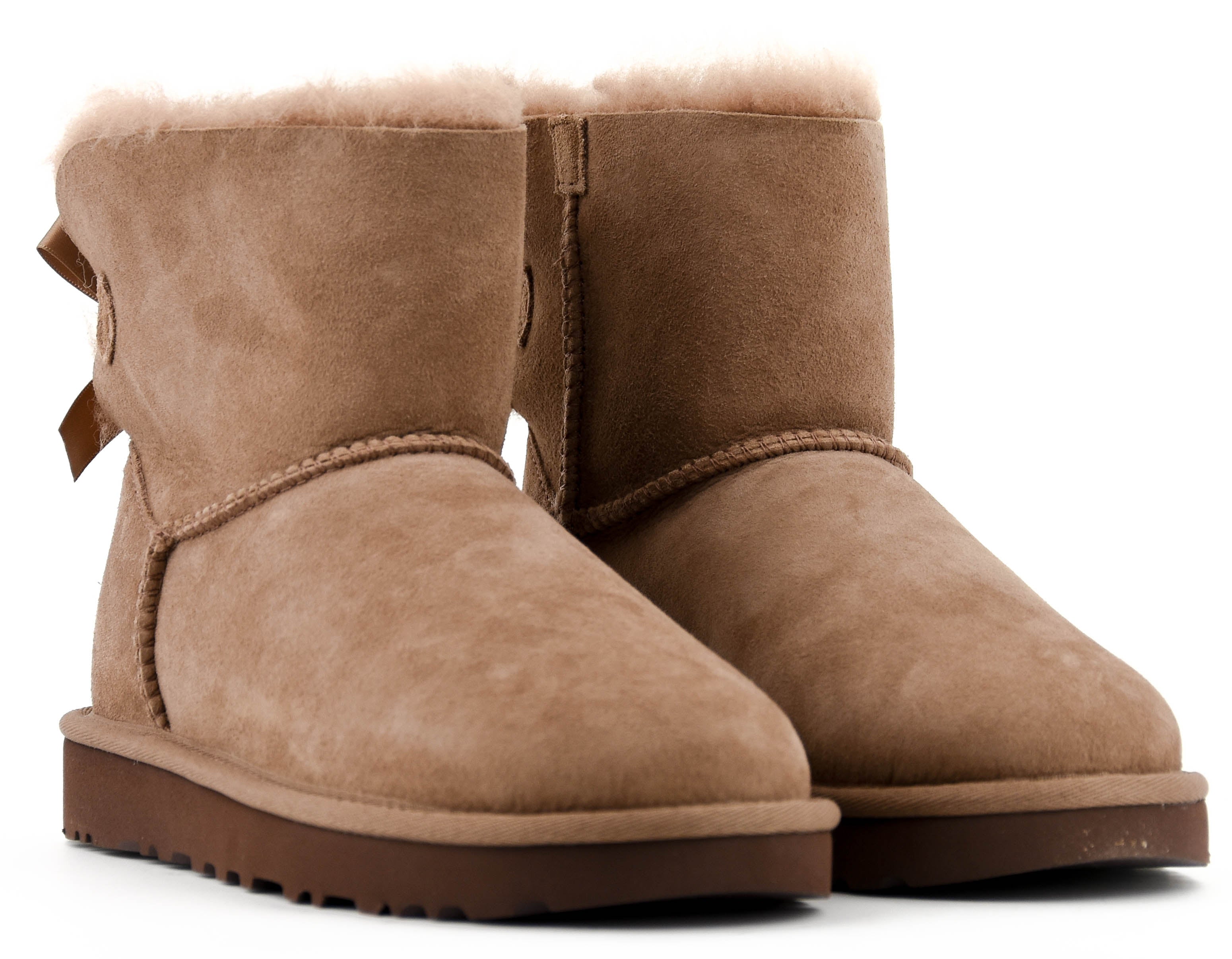 UGG W BAILEY BOW エキゾチックスケール UGG BAILEY BOW II Beige - Gratis levering | Spartoo.nl