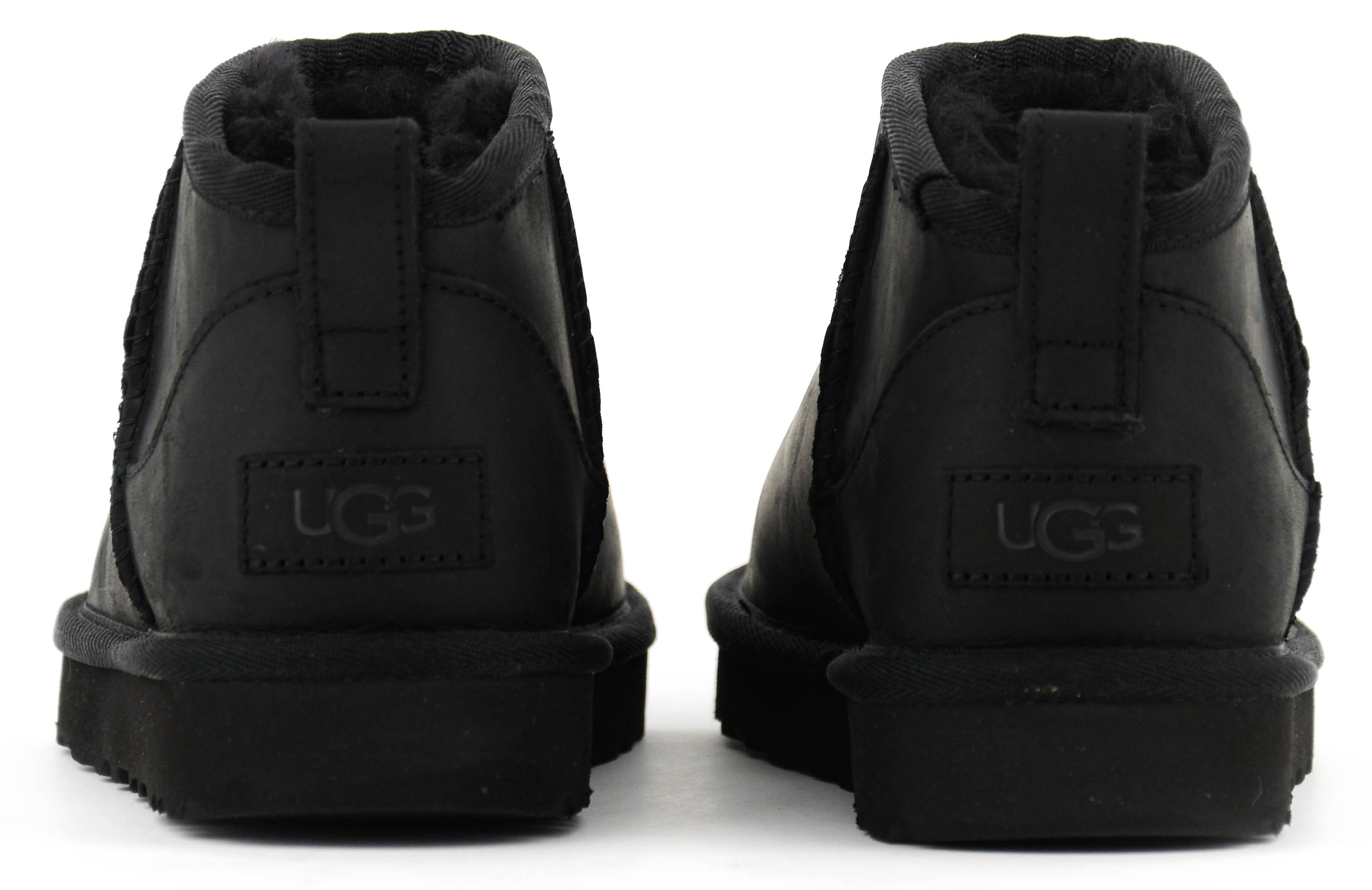 UGG CLASSIC ULTRA MINI BLACK LEATHER