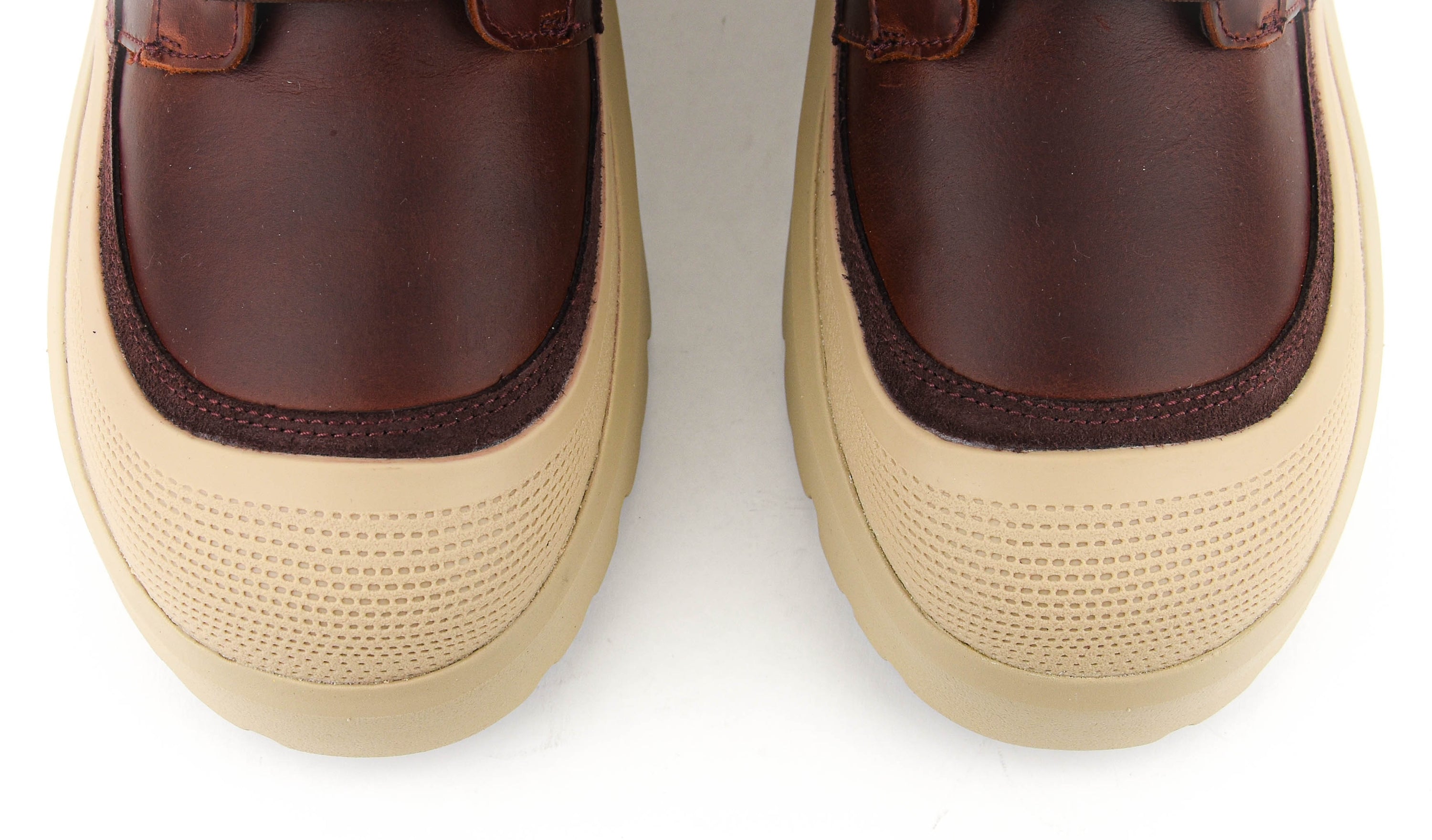 UGG NEUMEL HIGH WEATHER HYBRID