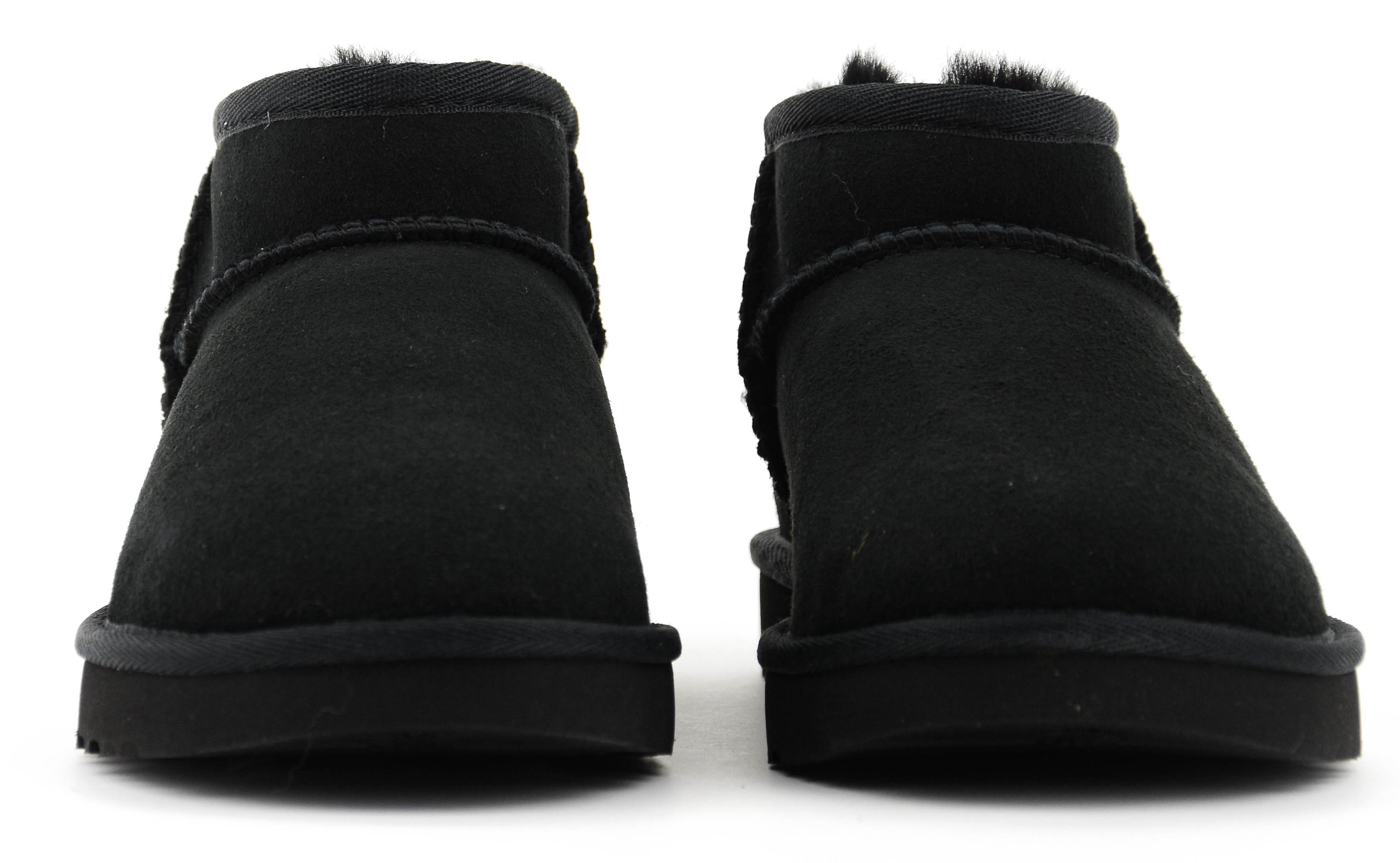UGG CLASSIC ULTRA MINI black