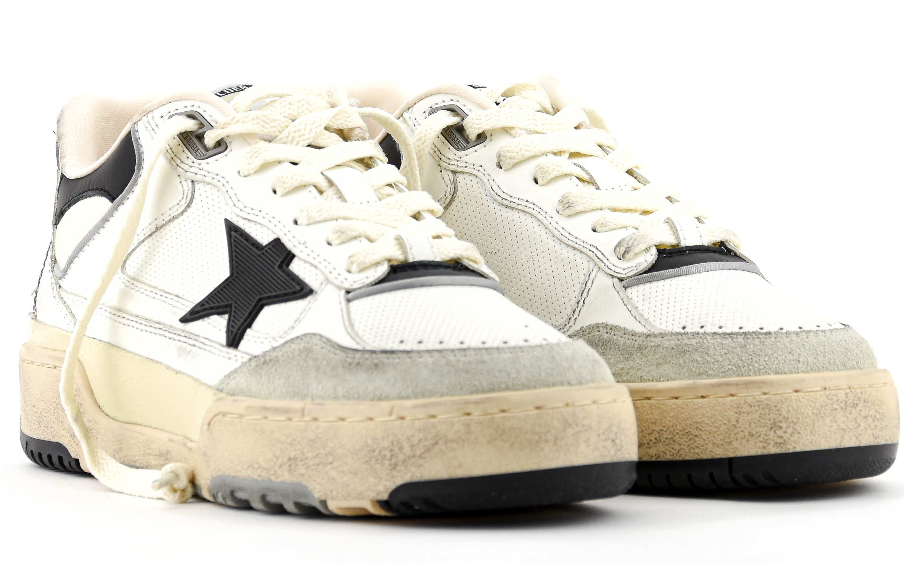 GOLDEN GOOSE FORTY 2 WHITE BLACK
