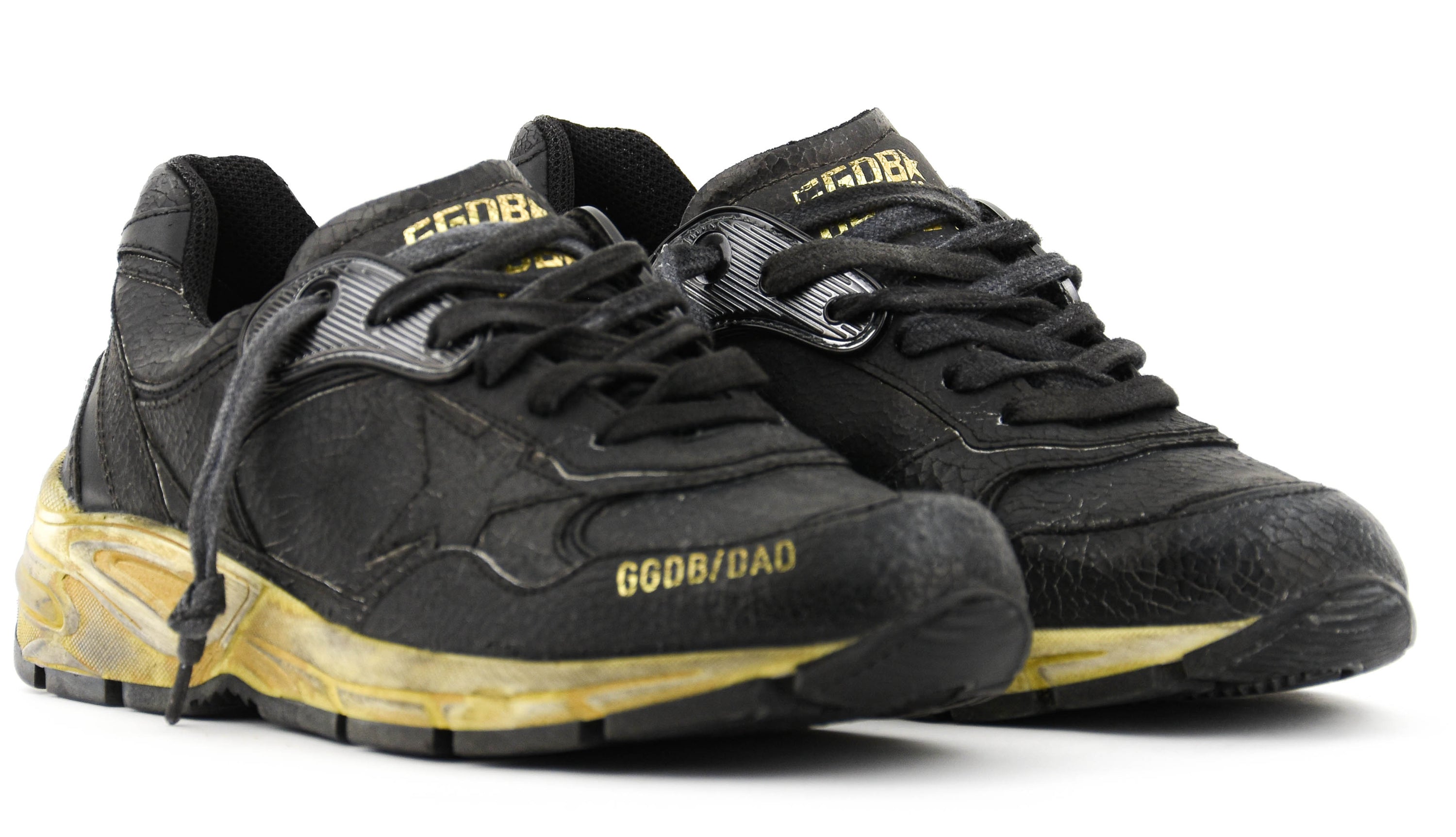 GOLDEN GOOSE RUNNING DAD CRACK LEATHER BLACK