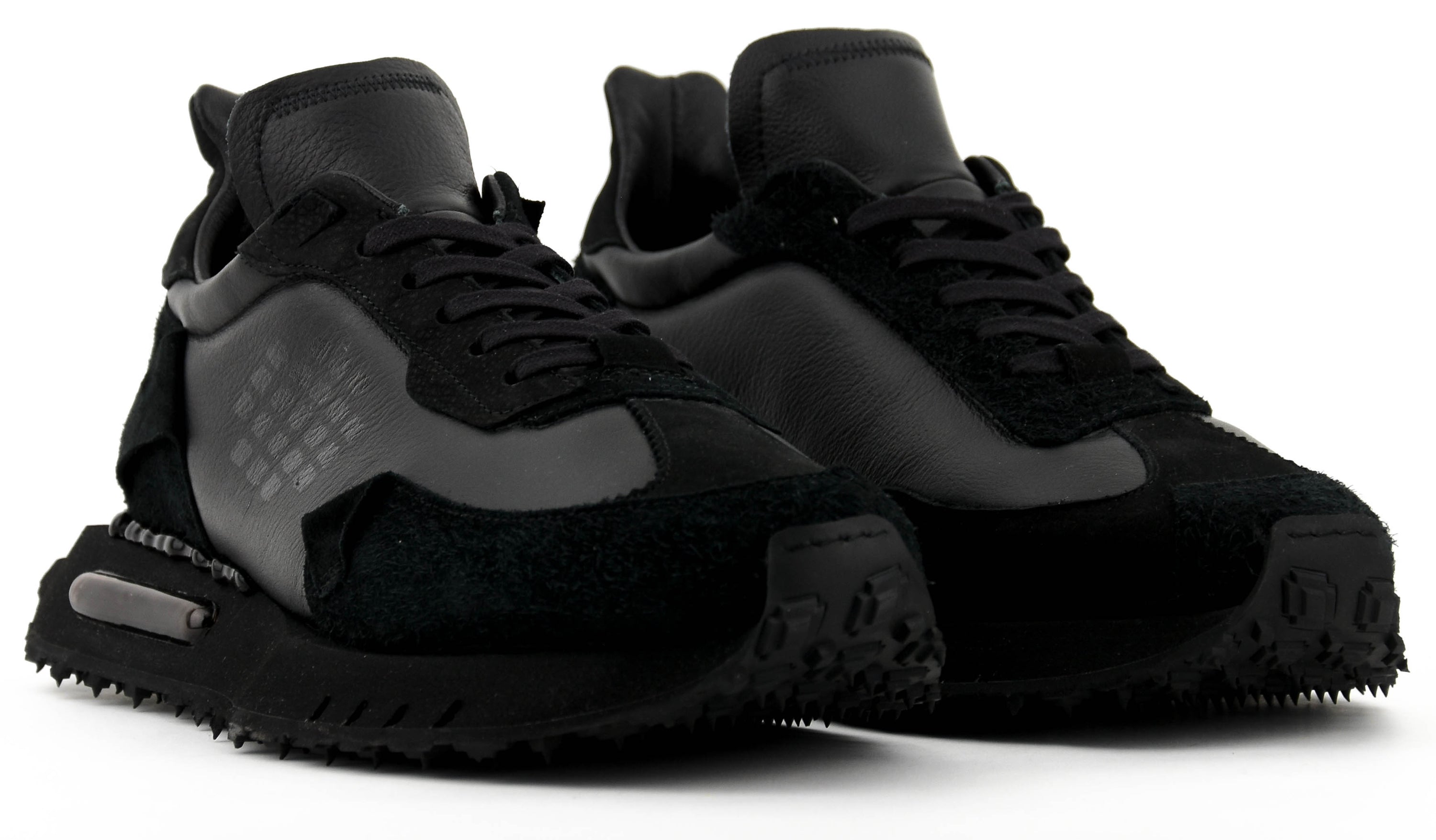 BE+ RACE SNEAKER TRIPLE BLACK