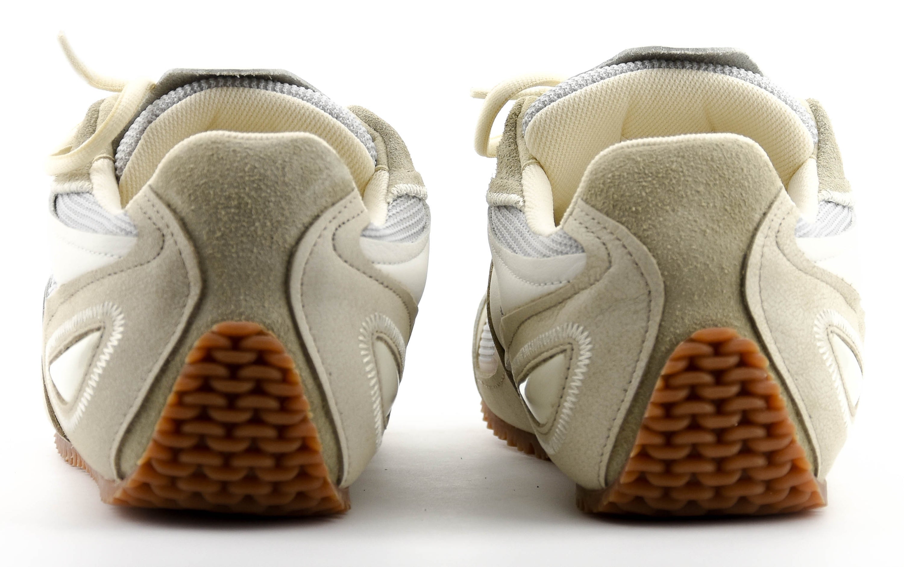 AXEL ARIGATO SLOW RUNNER OFFWHITE GUM