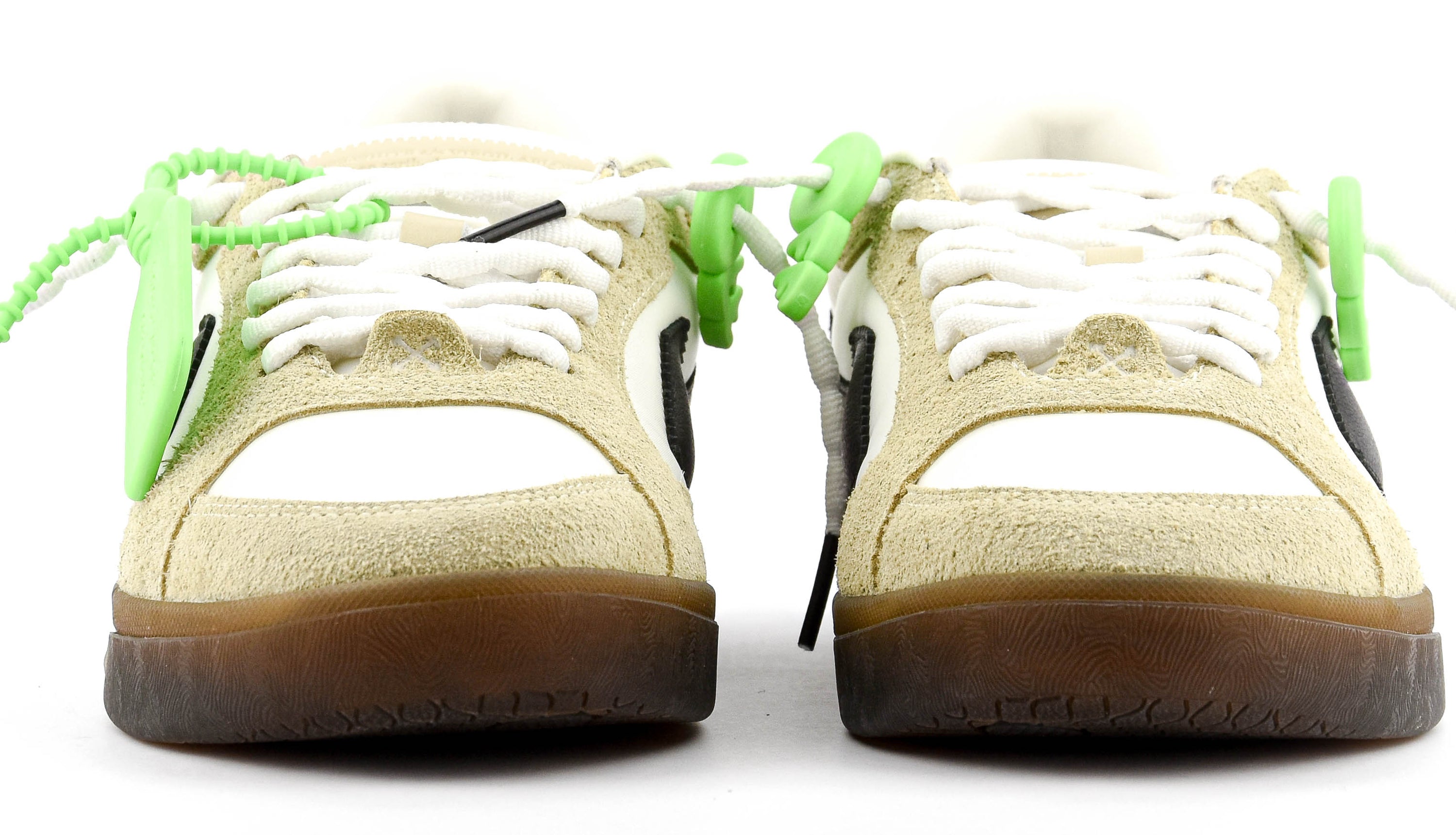 OFF WHITE END OF PLAY WHITE BEIGE