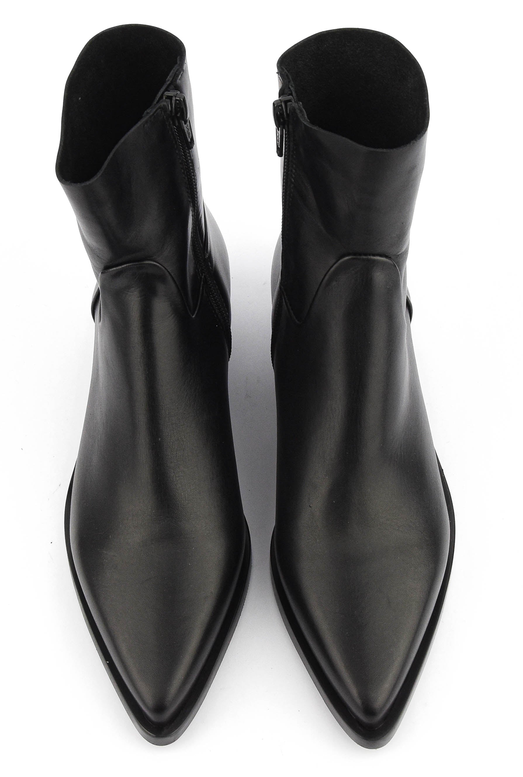 ELENA IACHI CLASSIC POINTY BOOTIE BLACK