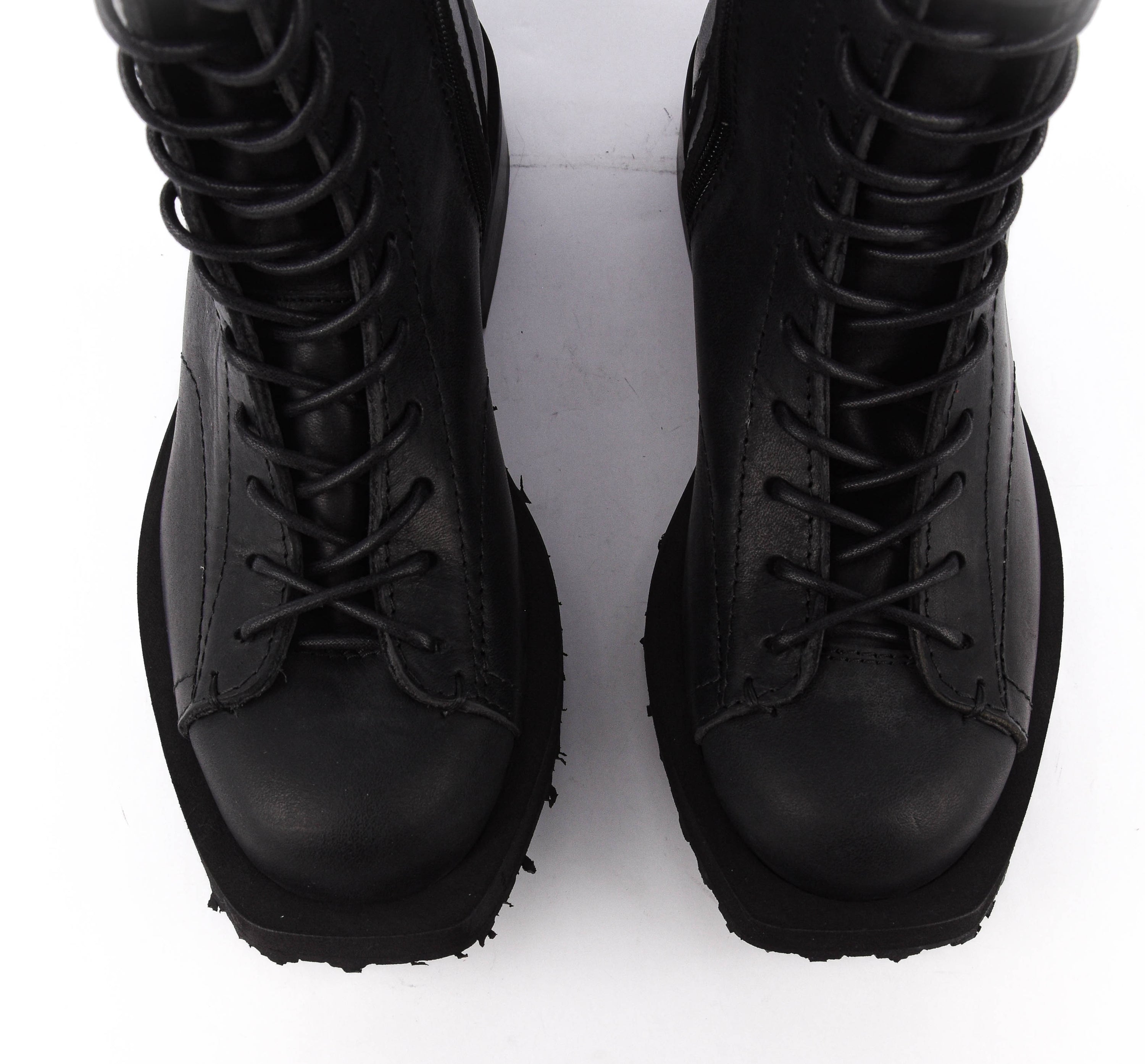 BE+ HNB HANDCRAFTED NO BRAND BOOT