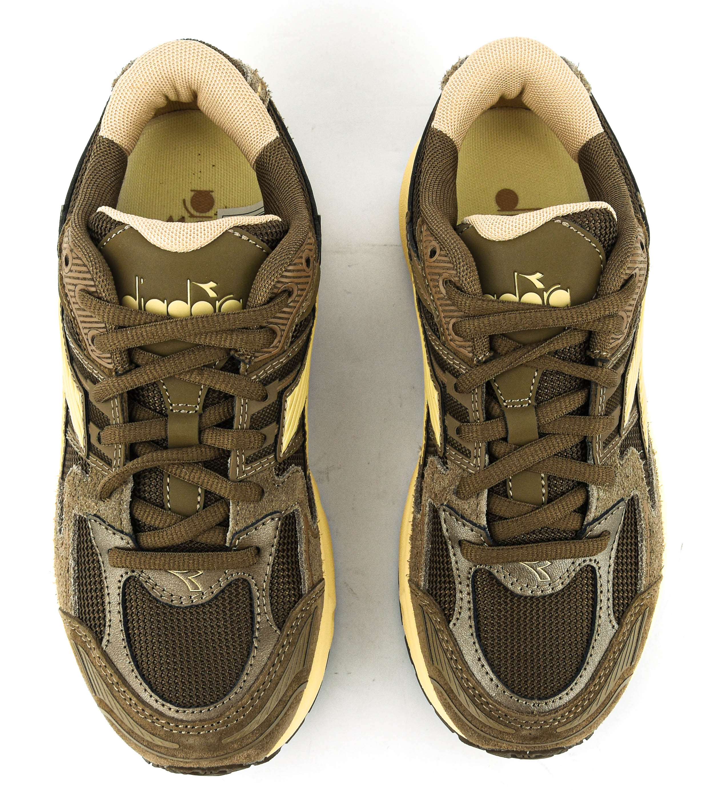 DIADORA MYTHOS STAR BROWN TUNDRA