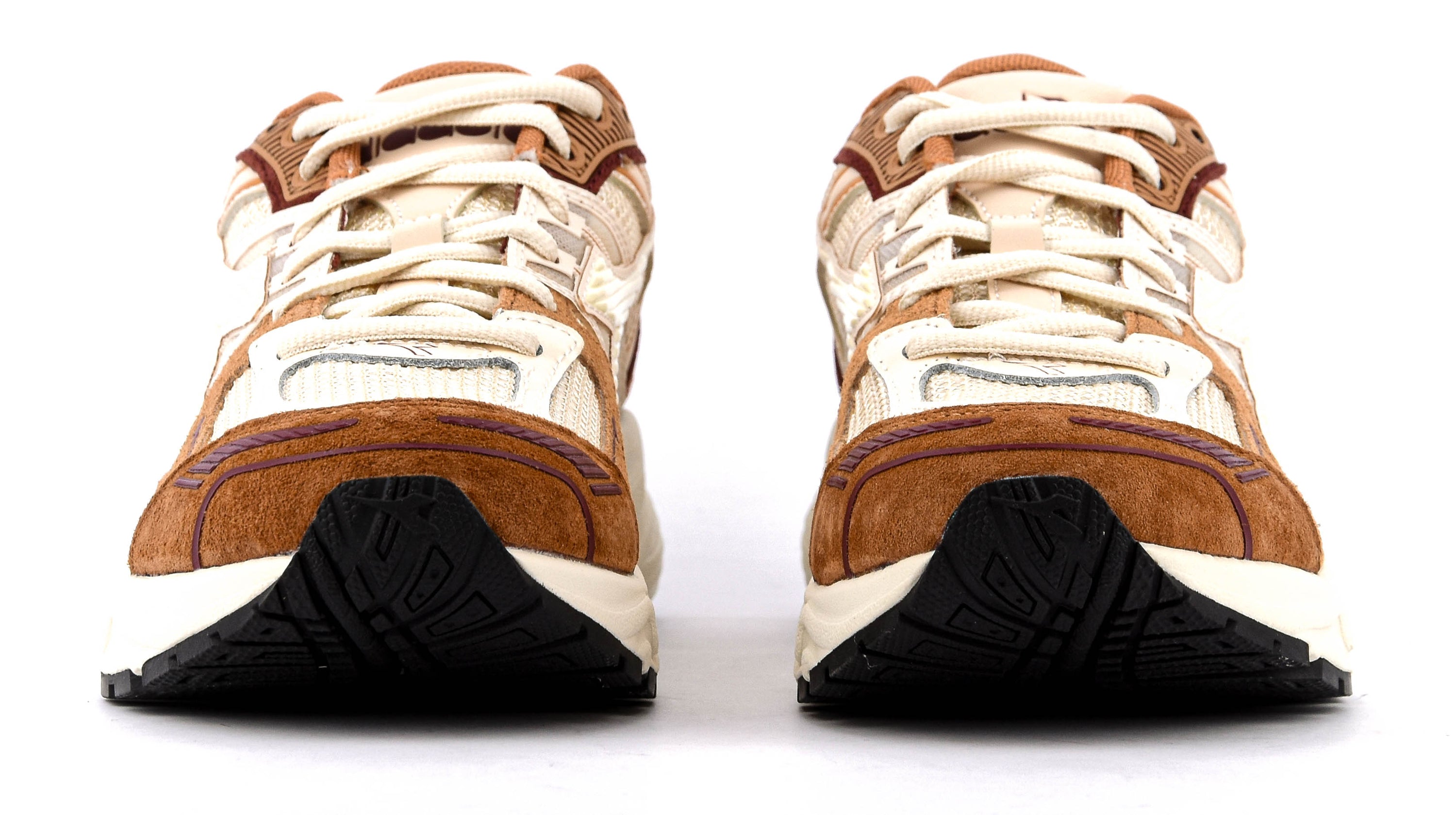DIADORA MYTHOS STAR PEARLED IVORY