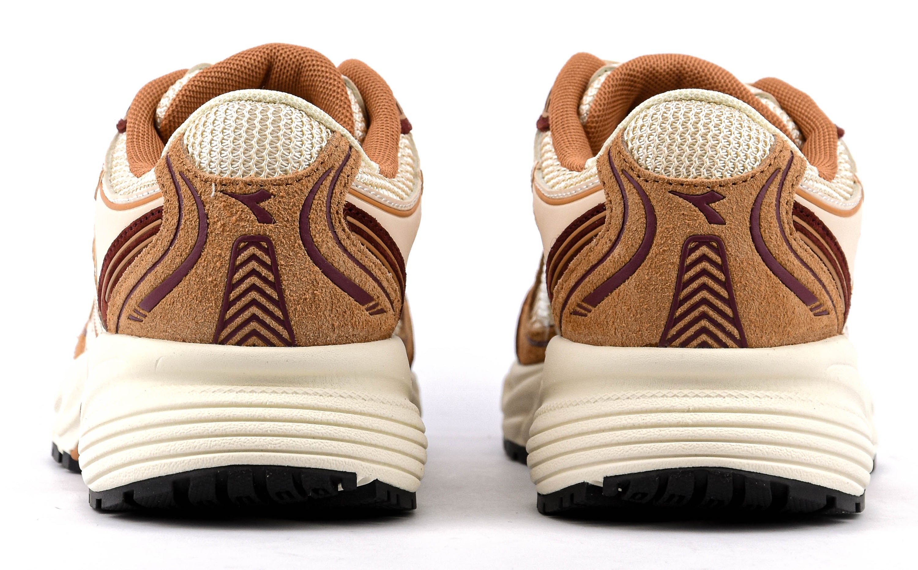 DIADORA MYTHOS STAR PEARLED IVORY