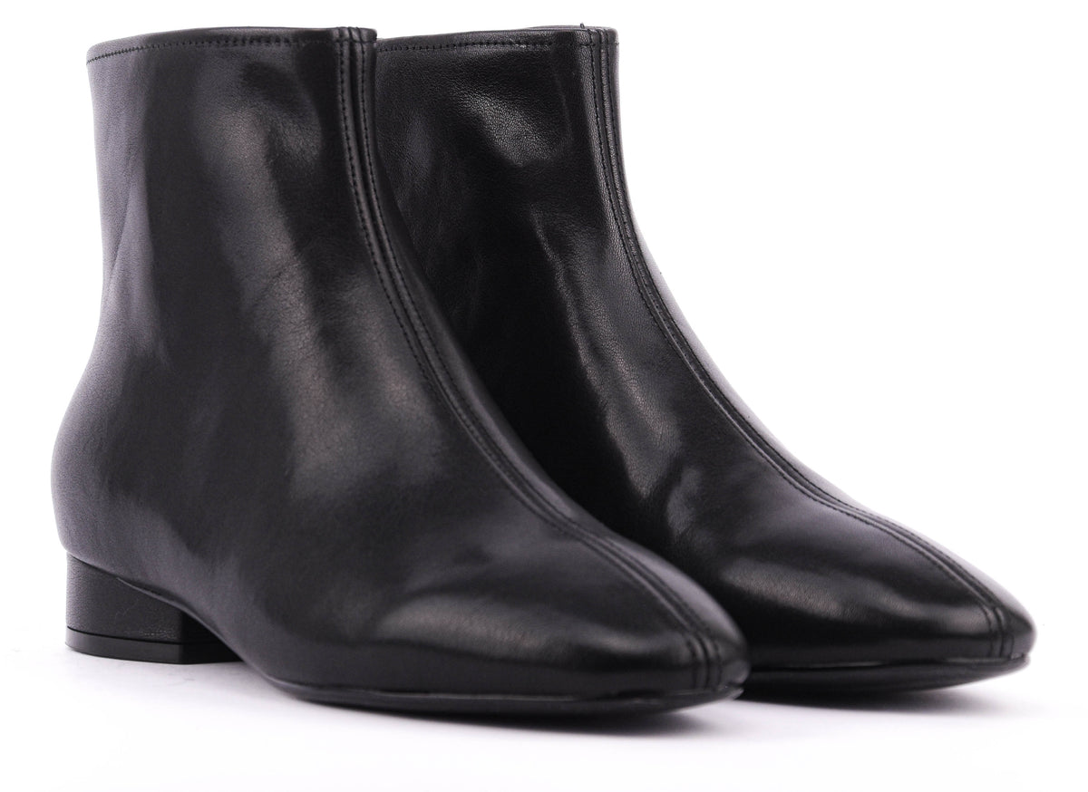 LOAFER SHORT BOOTIE BLACK