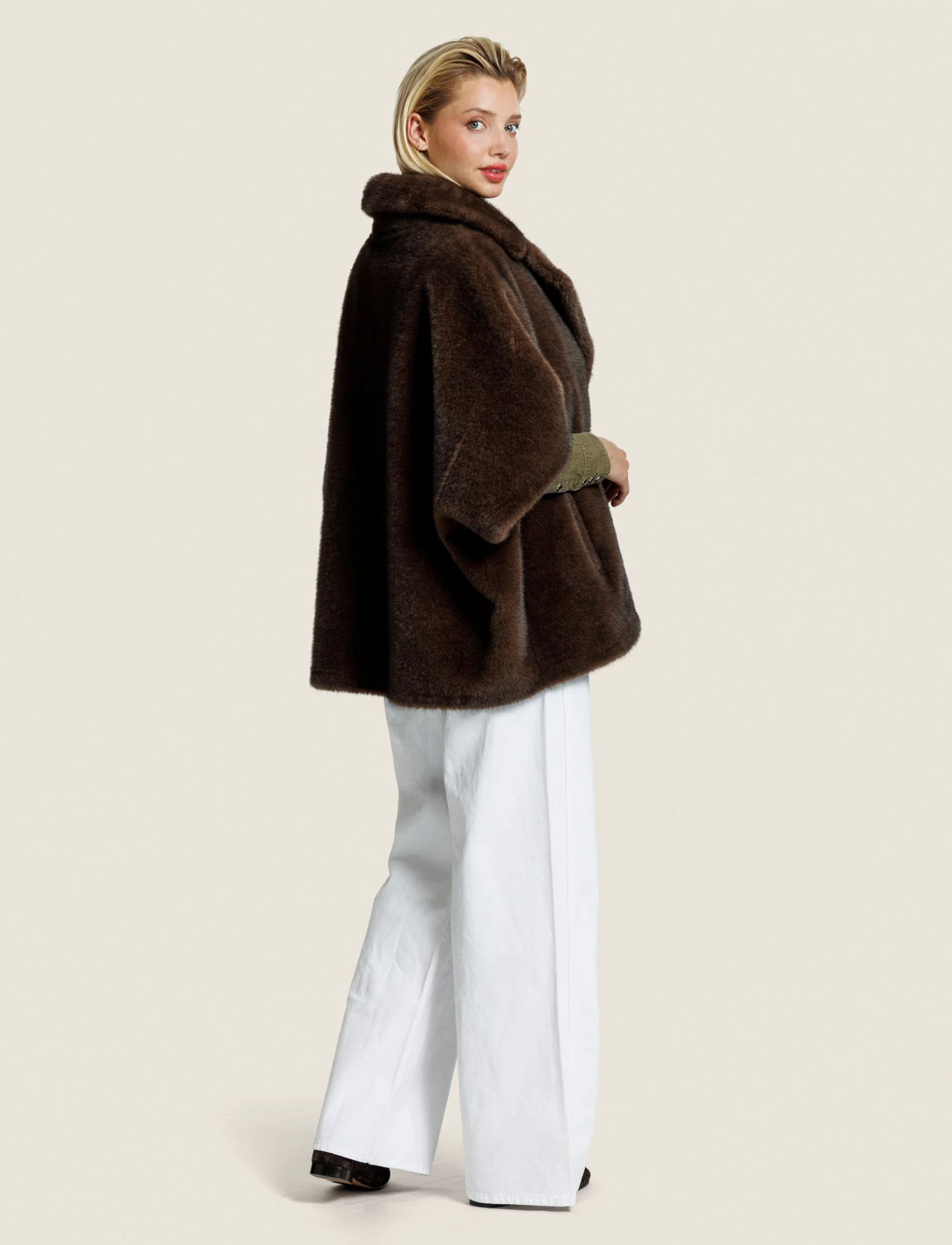 ALTER EGO ELIN PONCHO FAUX MINK COFFEE