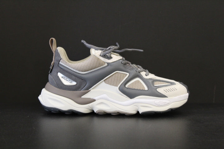 AXEL ARIGATO SATELLITE RUNNER WHITE BEIGE