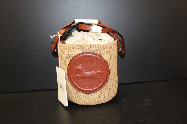 CHLOE HORSE MEDAL BASKET SMALL