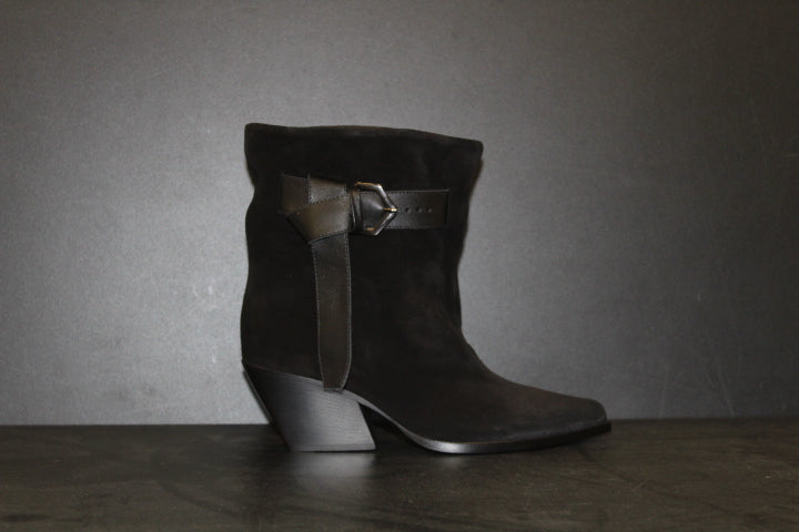 ELENA IACHI SHORT BOOT KNOT BLACK