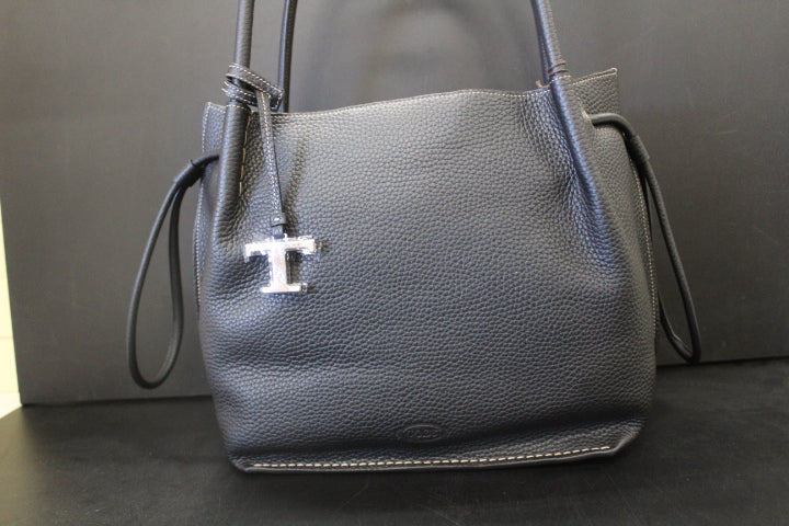 TOD'S BUCKET BAG MEDIUM BLACK