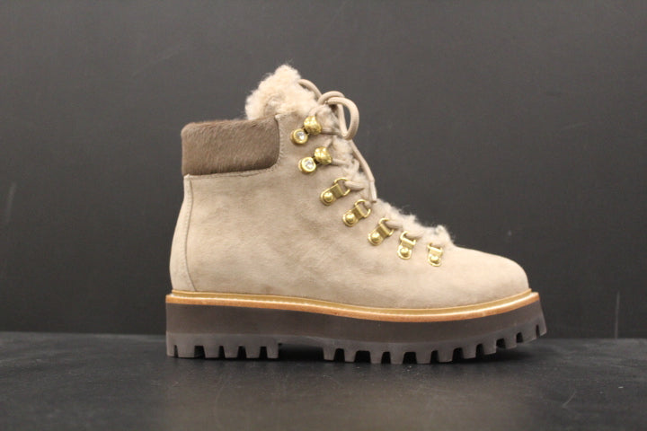 LOLA CRUZ BERG BOOT TAUPE