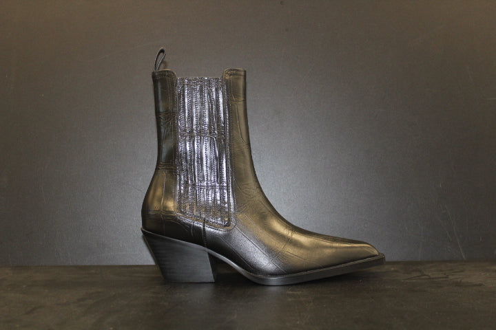 LOLA CRUZ CHELSEA WESTERN BLACK CROC
