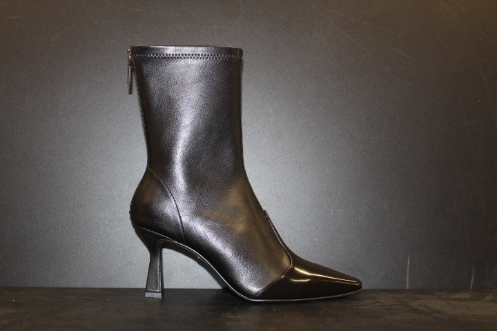 LOLA CRUZ BOOTIE BLACK