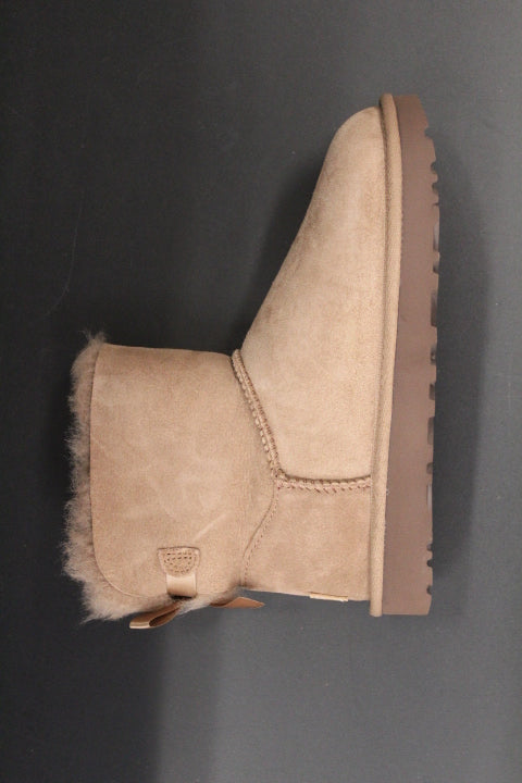 UGG MINI BAILEY BOW II ROCKY OAK