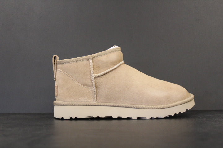 UGG CLASSIC ULTRA MINI SAND