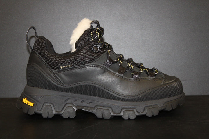UGG METROTREK HIKER BLACK