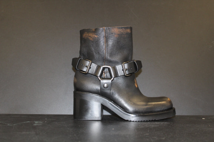 ELENA IACHI BOLD BOOTIE BOHEMIAN BLACK