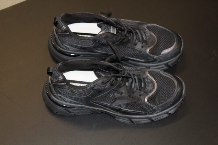 GOLDEN GOOSE LIGHTSTAR BLACK