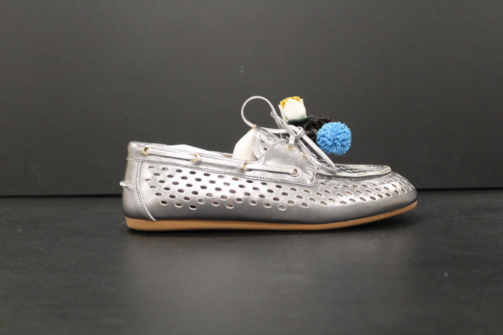 TORAL KARMEL LOAFER ARGENTO POMPOM
