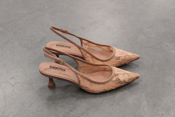 LOLA CRUZ ALBERTA PUMP LACE NUDE 55
