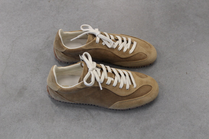 AXEL ARIGATO DAZE RUNNER MAN TAN GUM