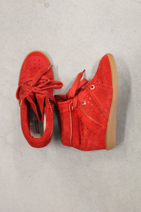 ISABEL BEKETT BOBBY SCARLET RED