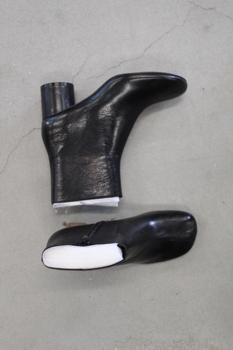 LOAFER BOOTIE ZIP BLACK